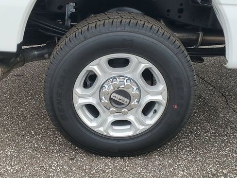 New 2026 Ford F250 XLT image 5