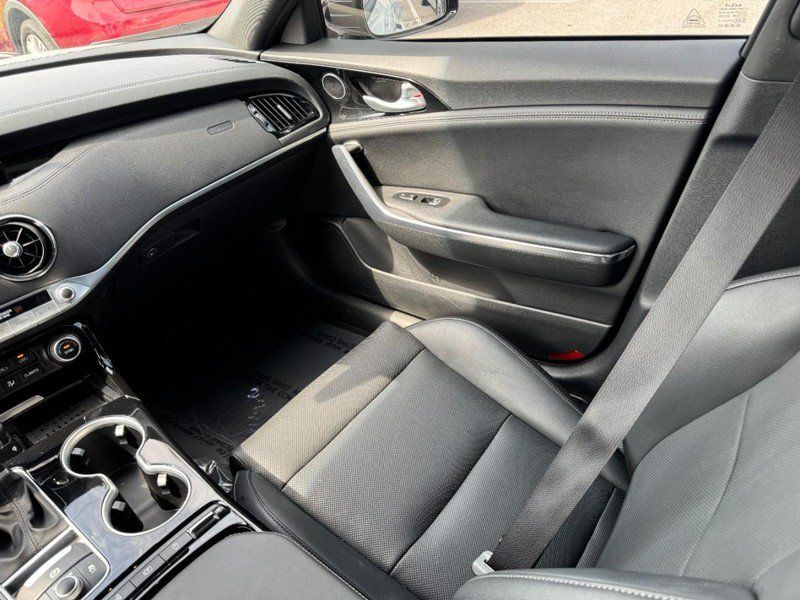 Used 2022 Kia Stinger GT-Line AWD/4WD image 11