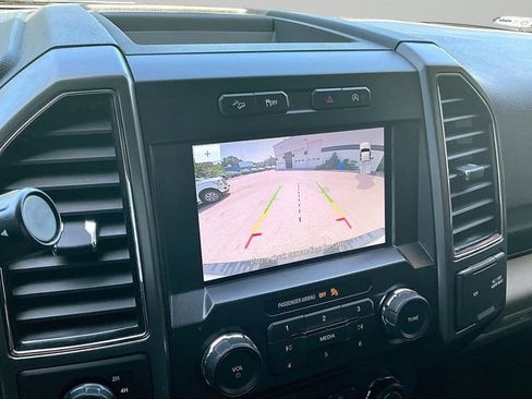 Used 2018 Ford F150 XLT w/ Equipment Group 302A Luxury AWD/4WD image 15