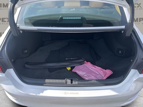 Used 2025 Lexus ES 350 w/ Premium Package image 29