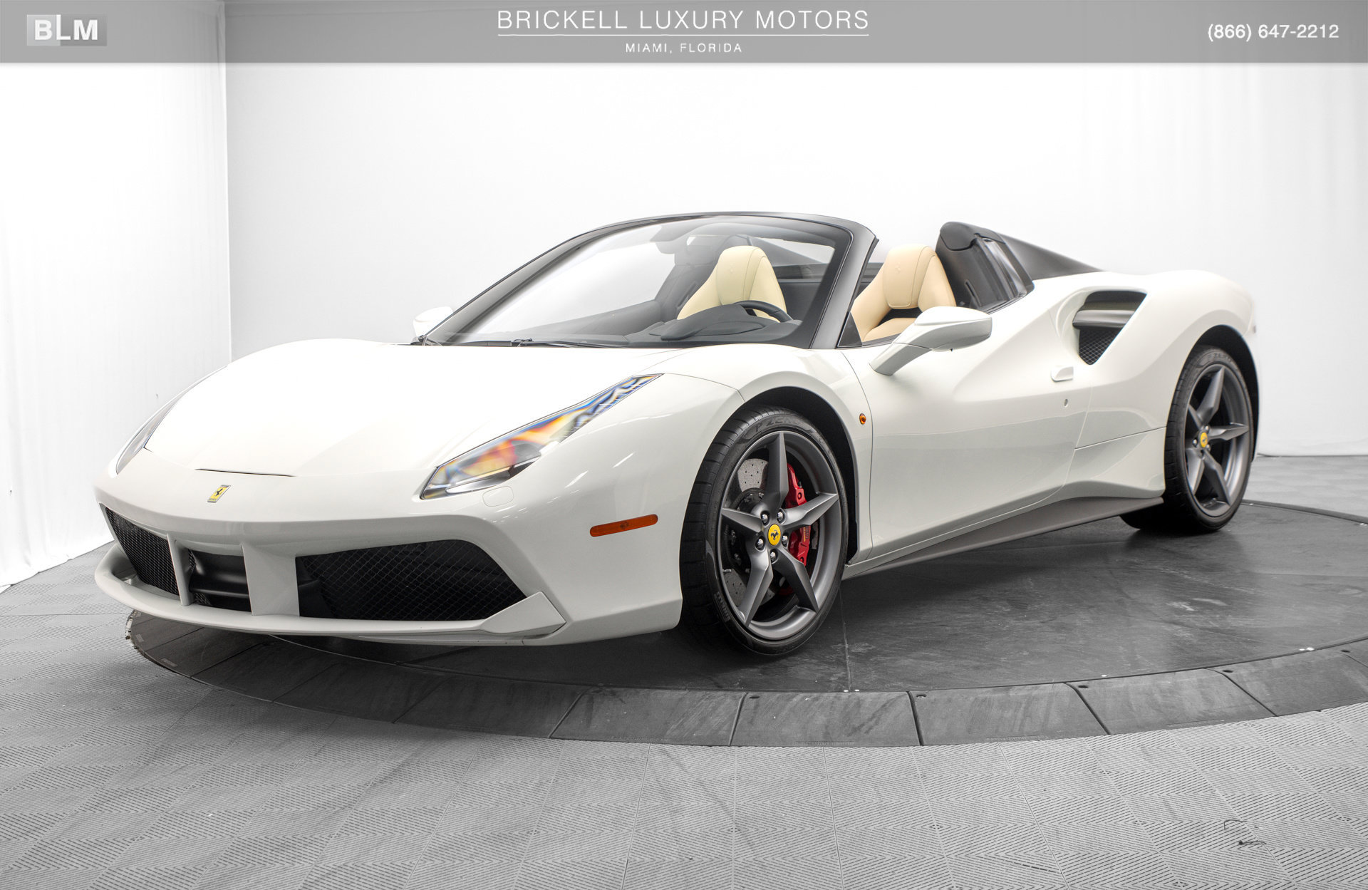 Used 2018 Ferrari 488 Spider RWD image 11