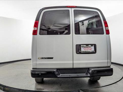 Used 2023 Chevrolet Express 3500 LS image 7