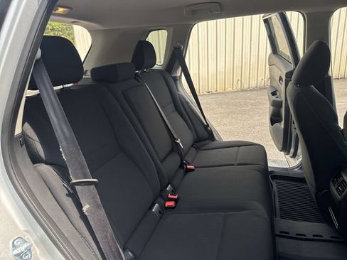Used 2025 Nissan Rogue S FWD image 11
