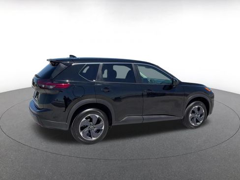 Used 2025 Nissan Rogue SV FWD image 14