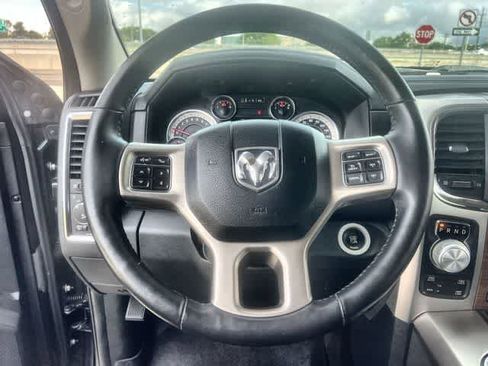 Used 2016 RAM 1500 Laramie w/ Convenience Group AWD/4WD image 17