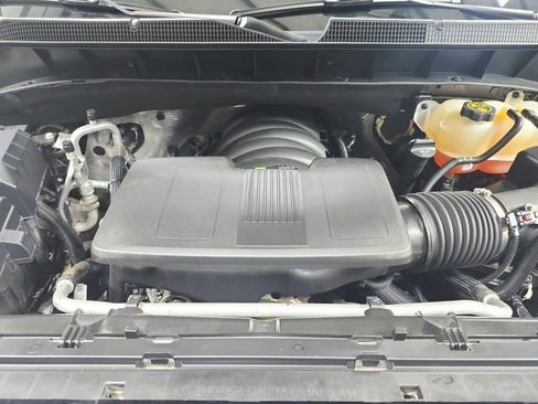 Used 2022 Chevrolet Silverado 1500 LT Trail Boss w/ Bed Protection Package AWD/4WD image 17