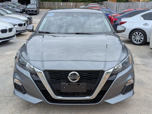 Used 2022 Nissan Altima 2.5 S FWD image 2