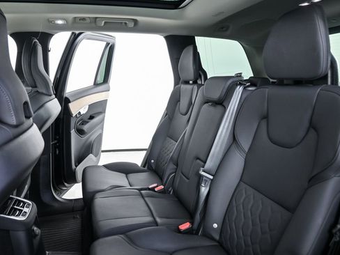Certified 2025 Volvo XC90 T8 Plus w/ Protection Package Premier image 23