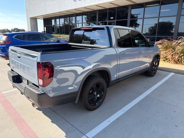 Used 2025 Honda Ridgeline Black Edition image 2