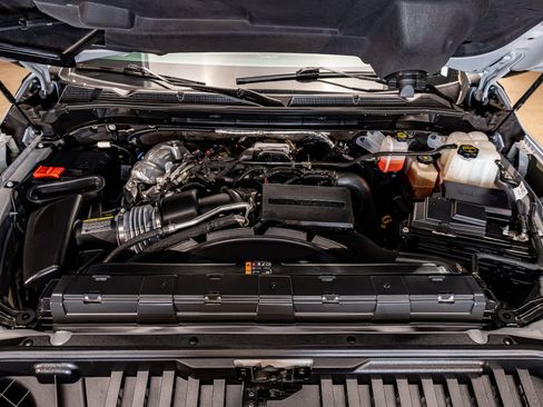 Used 2024 GMC Sierra 2500 AT4 w/ AT4 Premium Plus Package image 30