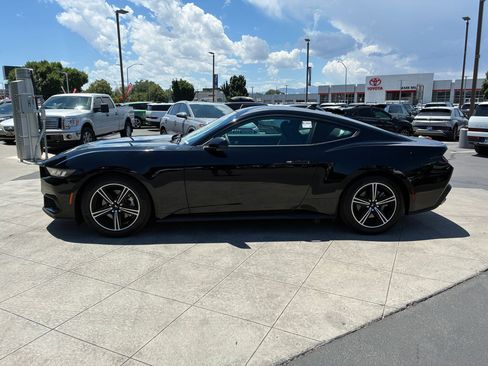 Used 2024 Ford Mustang Coupe RWD image 9