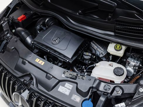 Used 2022 Mercedes-Benz Metris Passenger image 33