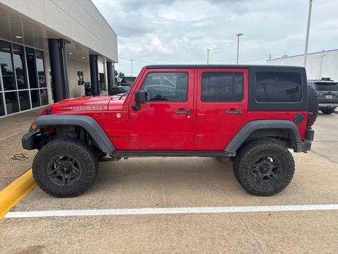 Used 2015 Jeep Wrangler Unlimited Rubicon AWD/4WD image 4