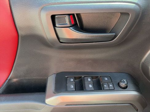 Used 2023 Toyota Tacoma SR5 w/ Technology Package image 14