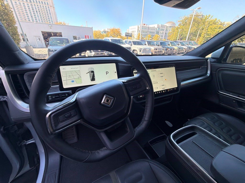 Used 2025 Rivian R1S Adventure Dual AWD/4WD image 13