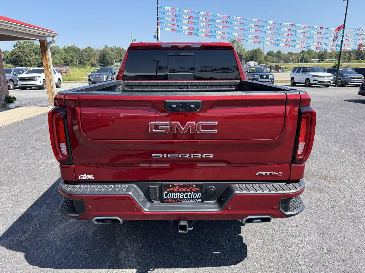 Used 2025 GMC Sierra 1500 AT4 w/ AT4 Premium Package AWD/4WD image 5