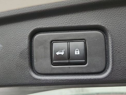 Certified 2024 Nissan Pathfinder Platinum w/ Lighting Package (N93) image 32