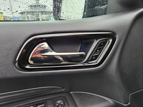 Used 2024 Dodge Durango GT image 19