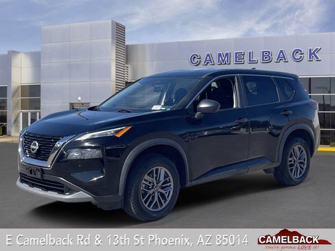 Used 2023 Nissan Rogue S image 1