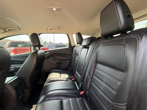 Used 2017 Ford Escape Titanium FWD image 17