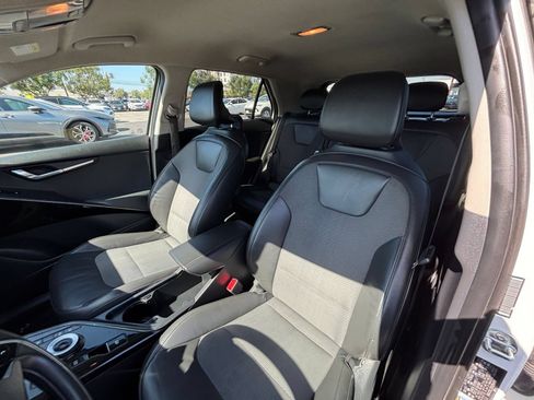 Used 2024 Kia Niro Wind FWD image 34