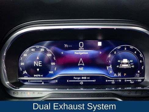 Used 2022 Chevrolet Suburban Premier image 29