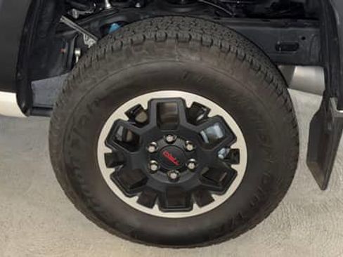 Used 2024 Toyota Tacoma TRD Sport w/ TRD Sport Upgrade Package image 15