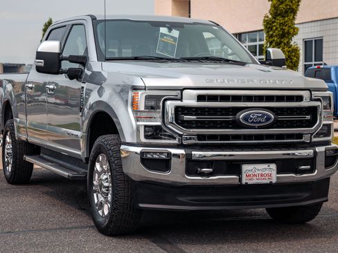 Used 2020 Ford F350 Lariat w/ Lariat Ultimate Package AWD/4WD image 3