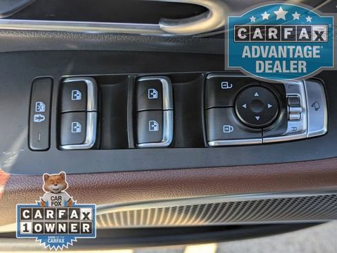 Used 2024 Kia Telluride SX Prestige w/ Towing Package image 20