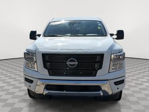 Used 2024 Nissan Titan SV w/ SV Convenience Package AWD/4WD image 8