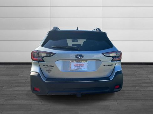 Used 2023 Subaru Outback Onyx Edition AWD/4WD image 4