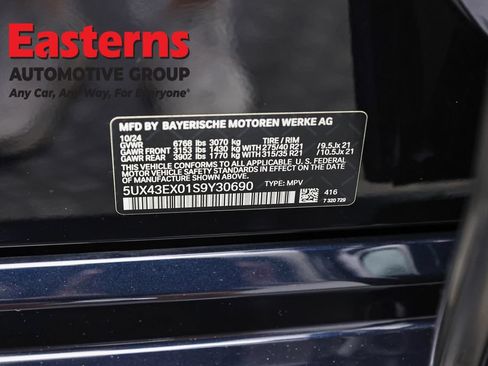Used 2025 BMW X6 M60i AWD/4WD image 38