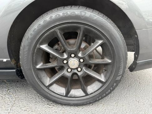 Used 2010 Ford Mustang Coupe image 11