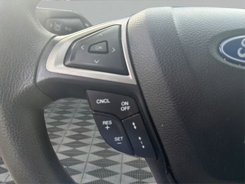 Used 2019 Ford Fusion SE image 46