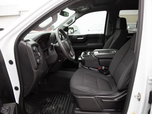 Used 2021 Chevrolet Silverado 1500 Custom Trail Boss AWD/4WD image 19