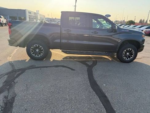 Used 2022 Chevrolet Silverado 1500 ZR2 w/ Technology Package AWD/4WD image 11