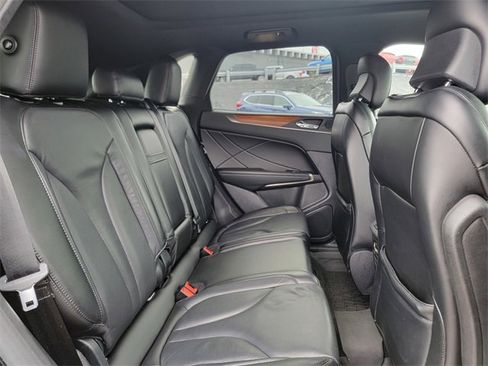 Used 2018 Lincoln MKC Reserve w/ Lincoln MKC Climate Package image 23