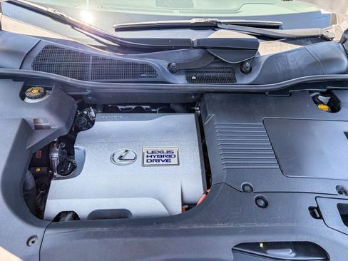 Used 2013 Lexus RX 450h AWD w/ Navigation Pkg image 26