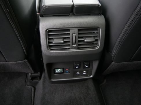Used 2026 Nissan Rogue Platinum w/ Platinum Premium Package AWD/4WD image 19