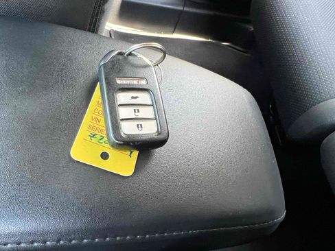 Used 2019 Honda HR-V EX image 9