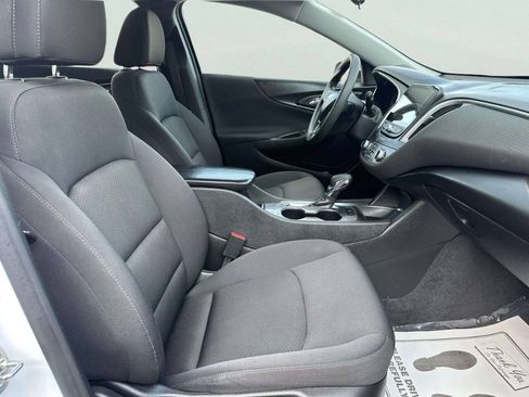 Used 2023 Chevrolet Malibu LT FWD image 27