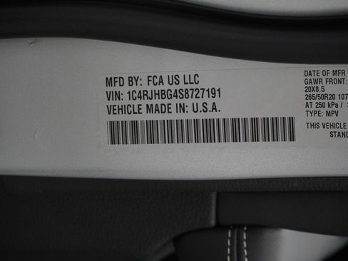 New 2025 Jeep Grand Cherokee Limited w/ Black Appearance Package image 39