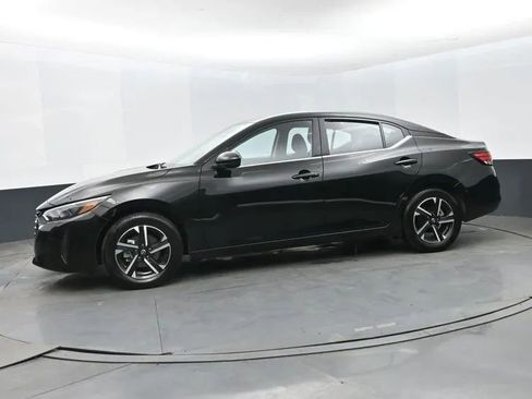 Used 2025 Nissan Sentra SV image 5
