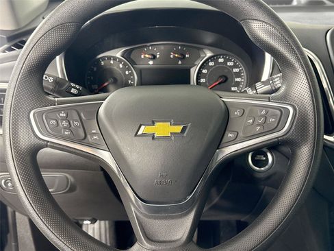 Used 2023 Chevrolet Equinox LT image 16
