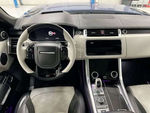 Used 2020 Land Rover Range Rover Sport SVR AWD/4WD image 11