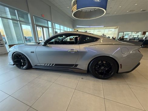 Used 2025 Ford Mustang GT Premium w/ GT Performance Package image 4