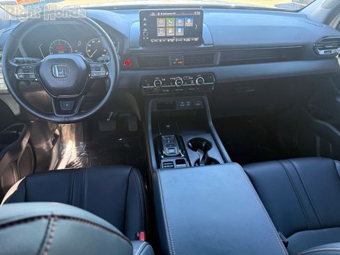 Certified 2024 Honda Pilot TrailSport image 30