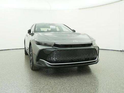 New 2026 Toyota Crown XLE image 31