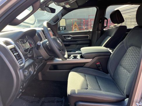 New 2026 RAM 1500 Big Horn AWD/4WD image 9