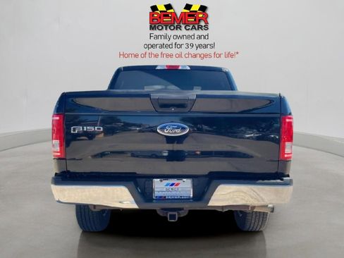 Used 2017 Ford F150 XLT w/ Trailer Tow Package image 4